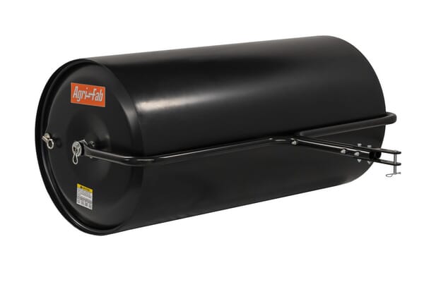 Rasenwalze Stahl 122 cm (450216) von Agri-Fab  ➨ Aus unserem Sortiment für Anbaugeräte für Aufsitzmäher ➨ Wir liefern Ihre Bestellung schnell & zuverlässig.