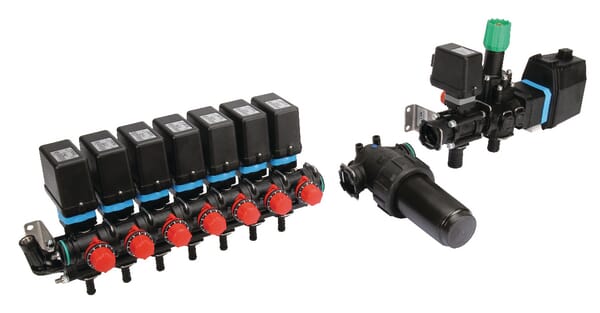 Elektrischer Standardanschluss 7 V + FI aus der Kategorie Regeltechnik